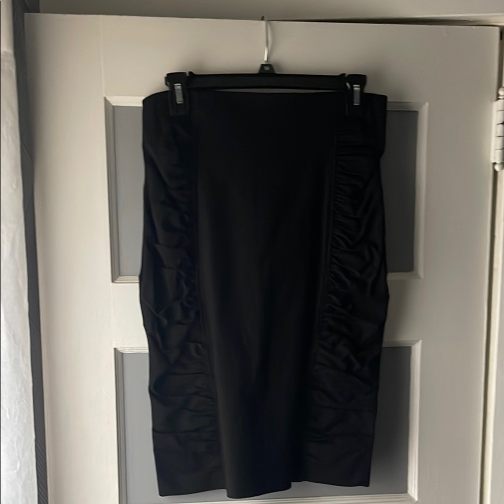 Charlotte Russe Black Ruched Midi Pencil Skirt